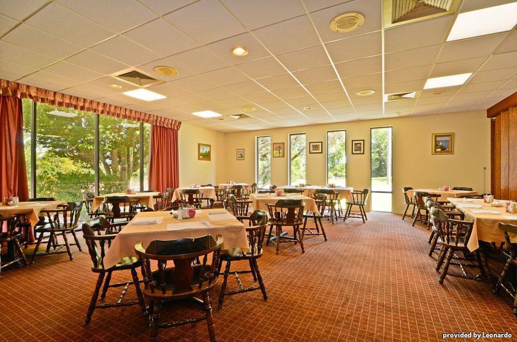 Best Western Crossroads Inn DeFuniak Springs Restaurant photo